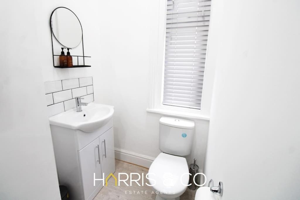 Roundtree & Berry - Fleetwood Daire Dış mekan fotoğraf